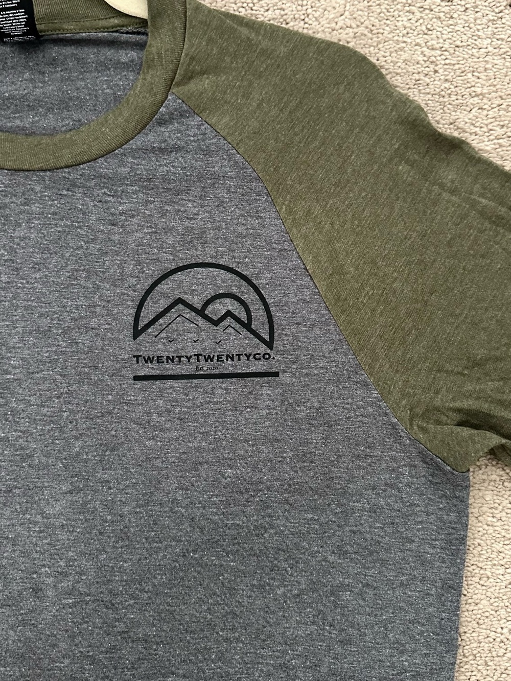 Men’s Raglan 3/4 Sleeve Baseball Tee Shirt - Olive & Grey - Twenty Twenty Co. - Picture 7 of 10